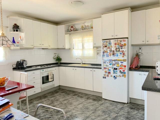 Chalet en venta en Vallirana. Excelentes vistas al pueblo. Chalets.