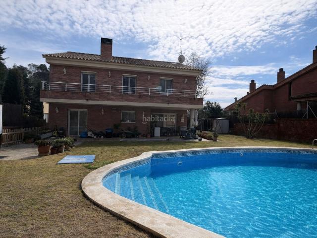 Chalet en venta en Vallromanes. CHALET EN VENTA En Carrer de Salvador Espriu, Vallromanes, Barcelona, Catalunya, España. Chalets.