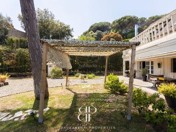 Chalet en venta en Vallromanes. Chalets.