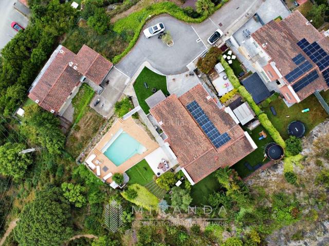 Chalet en venta en Vallromanes. Chalets.
