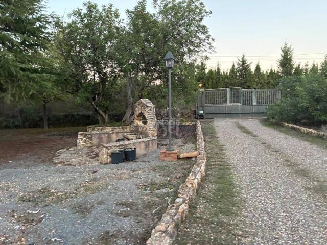 Chalet en venta en Valls. Venta de villa en Valls. Chalets.