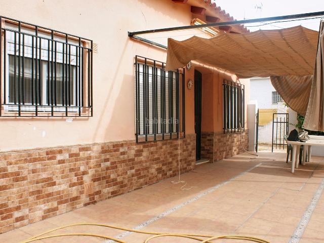 Chalet en venta en Valverde del Camino. OPORTUNIDAD EN LOS PINOS DE VALVERDE. Chalets Valverde del.