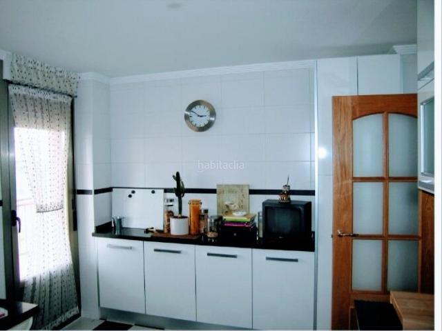 Chalet en venta en Vellés La. Urbis te ofrece un chalet independiente en venta en La Vellés, Salamanca. Chalets Vellés.