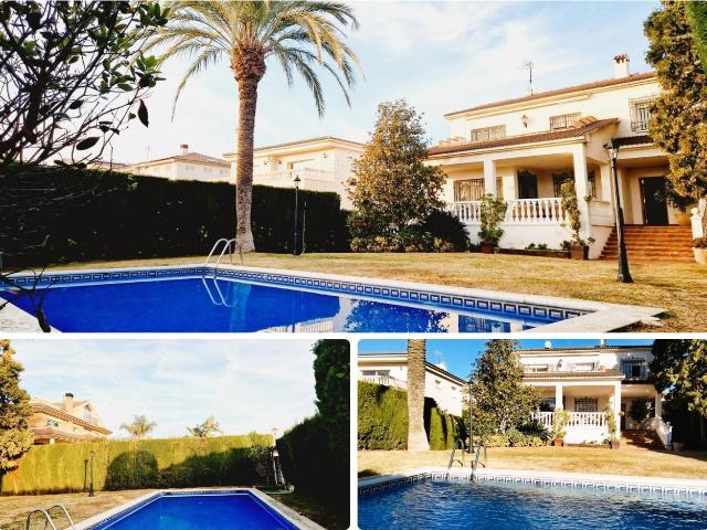 Chalet en venta en Vendrell El, Bonavista Costa Dorada. Impresionante casa unifamiliar con piscina!. Chalets Vendrell.
