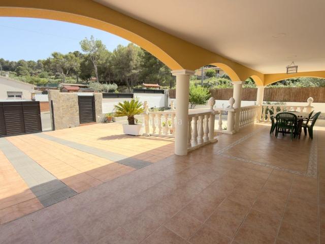 Chalet en venta en Vendrell El, Mas Borràs Coto del Rey Costa Dorada. Vivir en la montaña sin renunciar a la cercanía del mar¡. Chalets Vendrell.