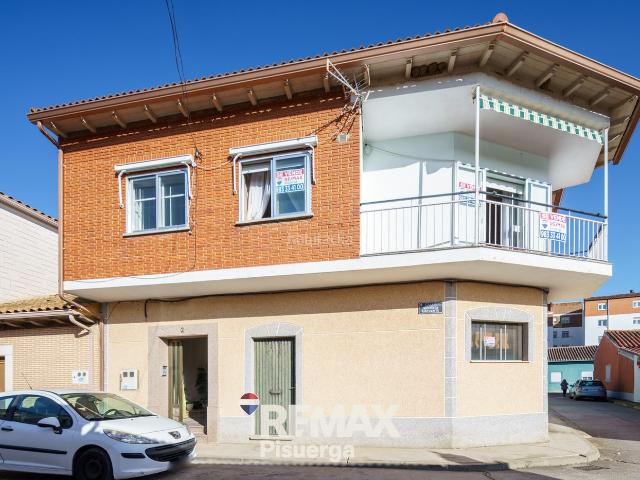 Chalet en venta en Venta de Baños. Chalets Venta de.