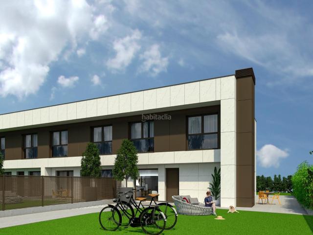 Chalet en venta en Vitoria Gasteiz, Mendizorrotza Armentia. unifamiliar armentia hospitaleros 25. Chalets Vitoria.