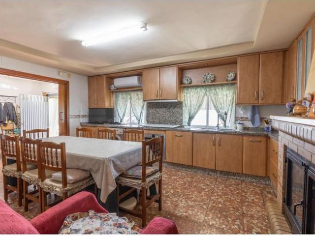 Chalet en Venta en Víznar, Granada