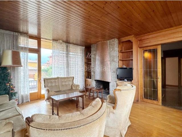 Chalet en venta en Vic, El Sucre El Nadal. XALET INDEPENDIENTE EN VENTA EN CASTELL DEN PLANES DE VIC. Chalets.
