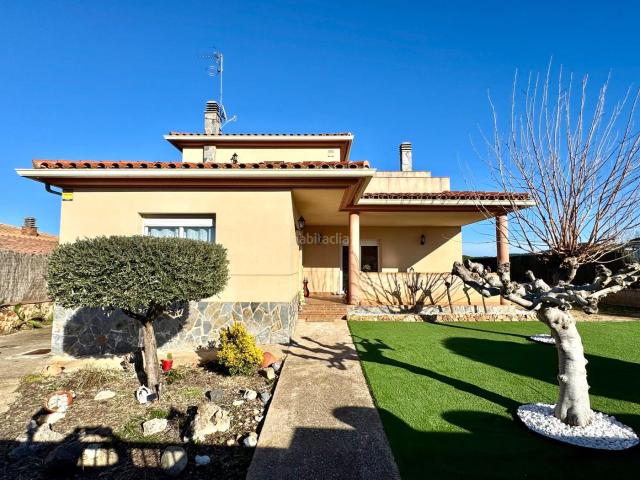 Chalet en venta en Vidreres, La Goba. Una casa pensada para hoy, diseñada para toda la vida. Chalets.