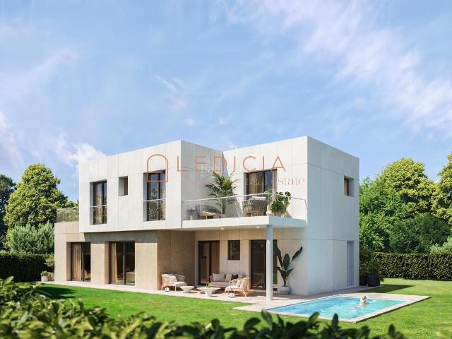 Chalet en venta en Vigo, Coruxo Oia Saiáns. Chalets.
