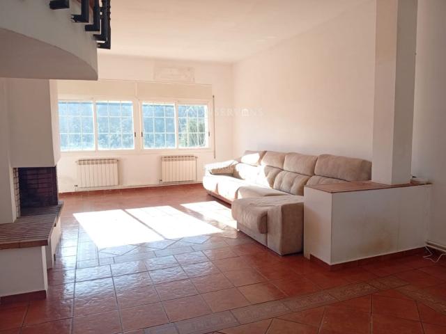 Chalet en venta en Vilanova del Vallès. Encantadora casa a cuatro vientos en la urbanización Can Nadal Vilanova del valles. Chalets Vilanova del.