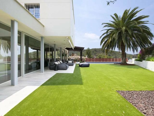 Chalet en venta en Vilanova i la Geltrú, Fondo Somella Costa Dorada. Exclusiva vivienda unifamiliar en Mas Alba Sitges. Chalets Vilanova i la.