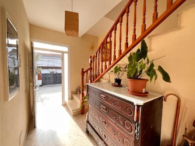 Chalet en venta en Vilanova i la Geltrú, La Collada Sis Camins Costa Dorada. Chalets Vilanova i la.