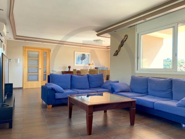 Chalet en venta en Viladecavalls. Cercana al centro y con vistas impresionantes!. Chalets.