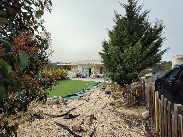 Chalet en venta en Viladecavalls, de 253 m² 5 habitaciones por 549.900