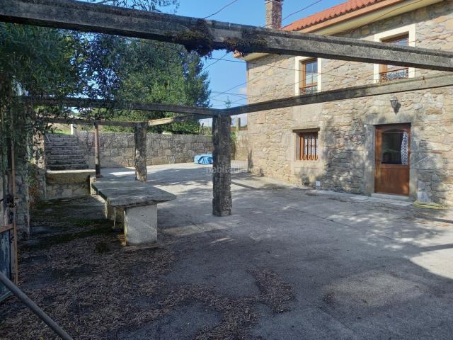 Chalet en venta en Vilarmaior. Casa Chalet independiente en venta en Lugar Sobrado 1, Vilarmaior. Chalets.