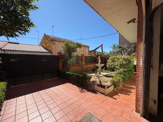 Chalet en venta en Villaturiel, León