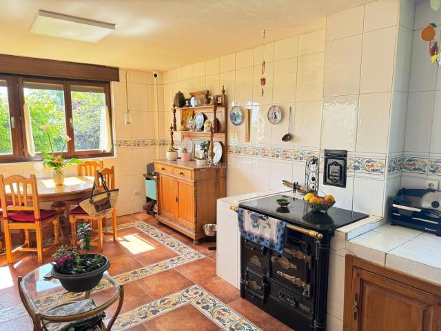 Chalet en venta en Villaturiel. Se vende chalet en Toldanos Puente Villarente. Chalets.