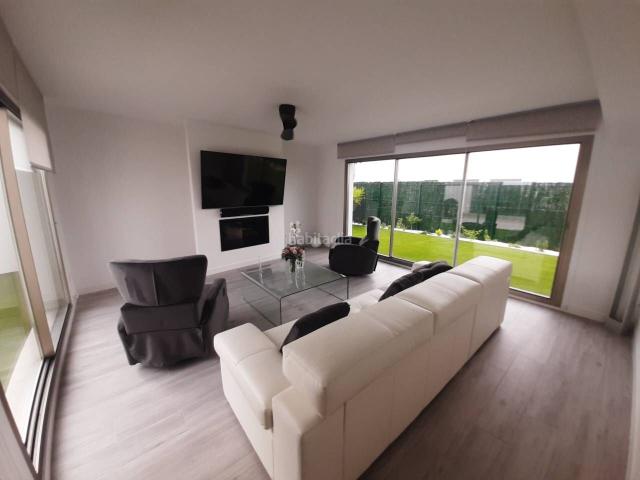 Chalet en venta en Villaviciosa de Odón, Castillo Campodón. CHALET EN VENTA ZONA PRIVADA URBANIZACION CAMPODON. Chalets Villaviciosa de.