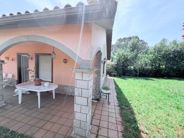 Chalet en venta en Villaviciosa, San Justo Bedriñana. SE VENDE CHALET CON CASA DE INVITADOS EN LA ZONA DEL GOBERNADOR VILLAVICIOSA. Chalets.