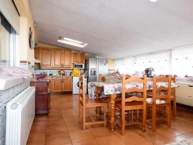 Chalet en venta en Villa del Prado. Chalets Villa del.