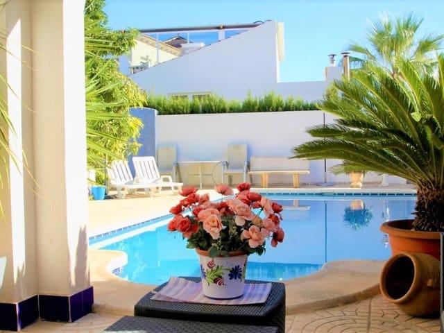 Chalet en venta en Villamartin, Alicante Costa Blanca