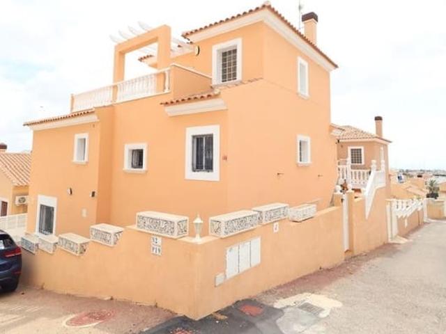 Chalet en venta en Villamartin, Alicante Costa Blanca
