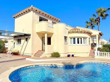 Chalet en venta en Villamartin, Alicante Costa Blanca