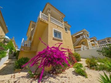 Chalet en venta en Villamartin, Alicante Costa Blanca