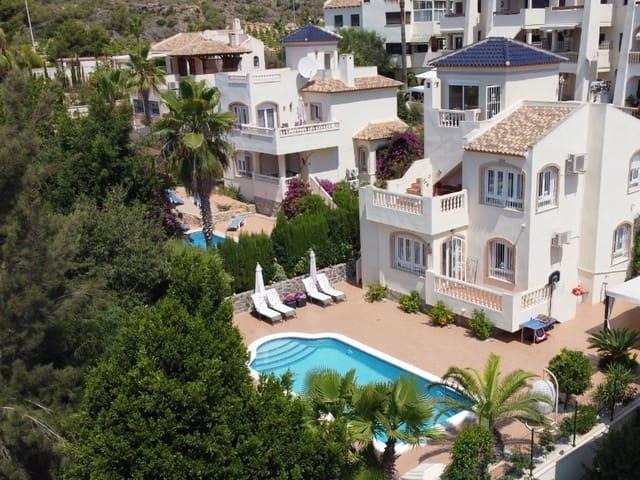 Chalet en venta en Villamartin, Alicante Costa Blanca