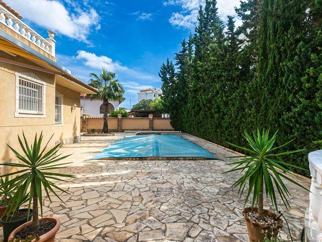 Chalet en venta en Villamartin, Alicante Costa Blanca