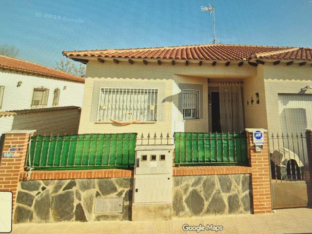 Chalet en venta en Villamiel de Toledo. Chalet pareado con parcela de 375 m² en Villamiel de Toledo. Chalets Villamiel de.