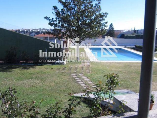 Chalet en venta en Villares de la Reina. en Villares De La Reina. Chalets Villares de la.
