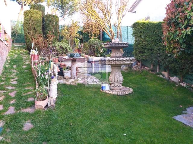 Chalet en venta en Villariezo. Chalets.