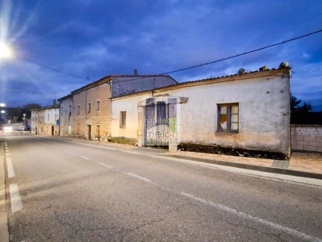 Chalet en venta en Villariezo. Chalets.