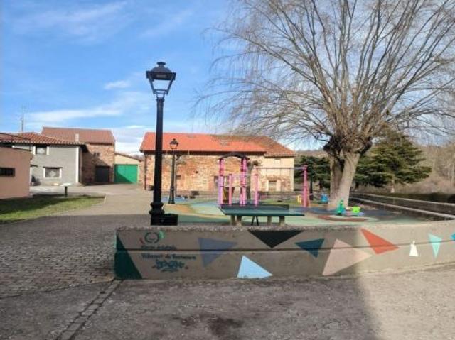 Chalet en Venta en Villasur de Herreros, Burgos