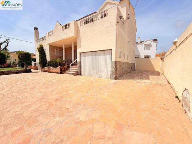 Chalet en venta en Vinaròs, Boverals Saldonar. EN VENTA CHALET EN COSTA NORTE VINARÒS, ZONA BARCO, SALDONAR!. Chalets.