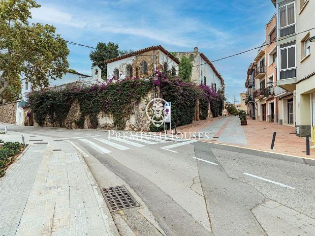 Chalet en venta en Vinyols i els Arcs, de 247 m² 10 habitaciones por 595.000