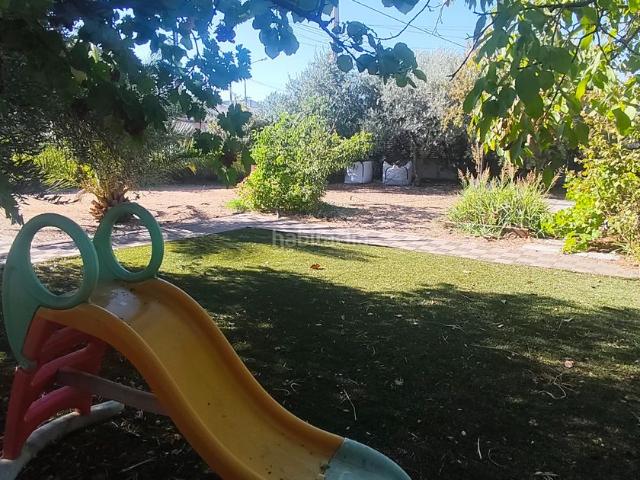 Chalet en venta en Viso de San Juan El. CHALET CON PARCELA, PISCINA Y EN UNA PLANTA POR EL PRECIO DE UN PISO. Chalets Viso de San Juan.