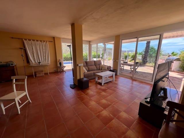 Chalet en venta en Viñuela, Málaga
