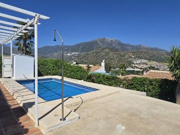 Chalet en venta en Viñuela, Málaga