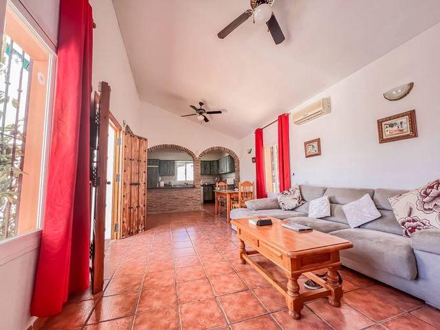 Chalet en venta en Viñuela, Málaga