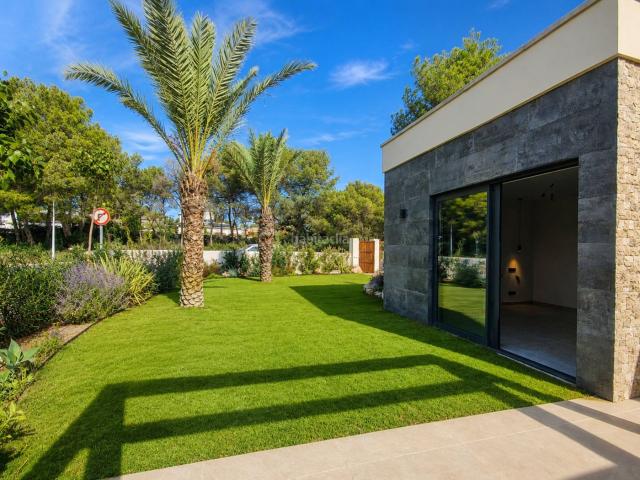 Chalet en venta en Xàbia, La Granadella Costa Nova. VILLA LUMIA VIVIENDA SOSTENIBLE CON EFICIENCIA A EN LA GUARDIA, JÁVEA ALICANTE. Chalets.