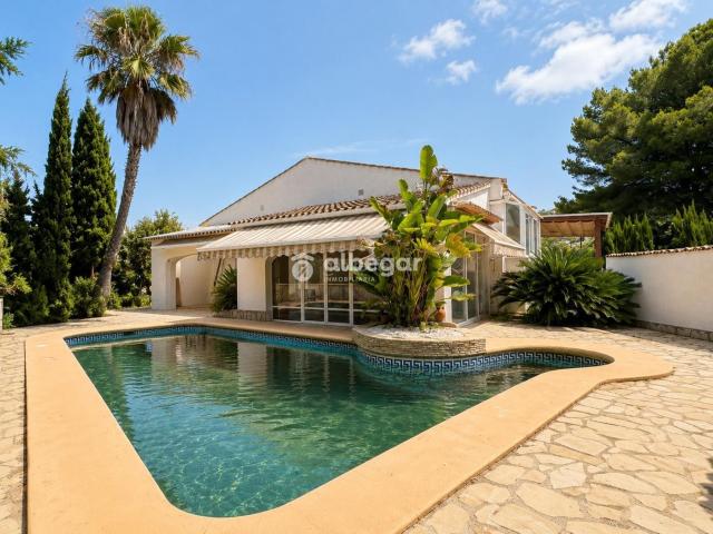 Chalet en venta en Xàbia, Partida Comunes Adsubia. en JáveaXàbia. Chalets.
