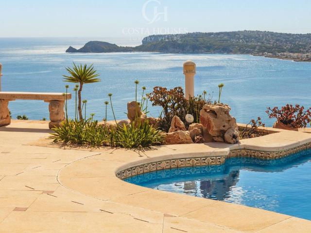 Chalet en venta en Xàbia, Puerto. VILLA AUREA VISTAS AL MAR PANORÁMICAS Y DOMINANTES SOBRE LA BAHÍA DE JÁVEA. Chalets.