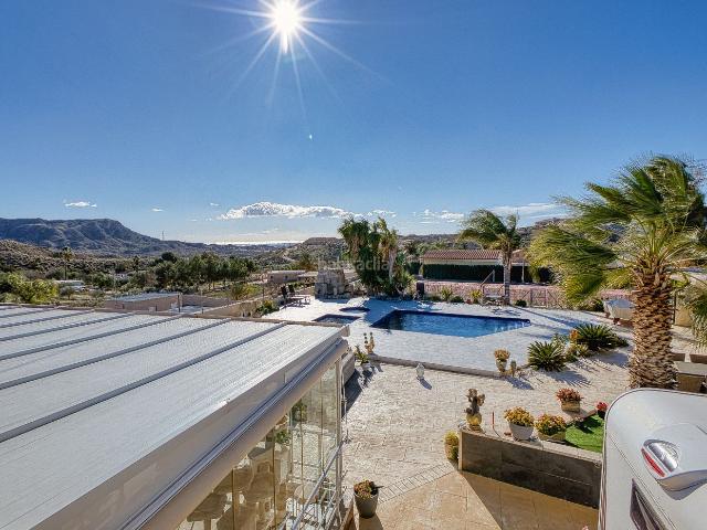 Chalet en venta en Xixona. Exclusividad y Lujo en Plena Naturaleza. Chalets.