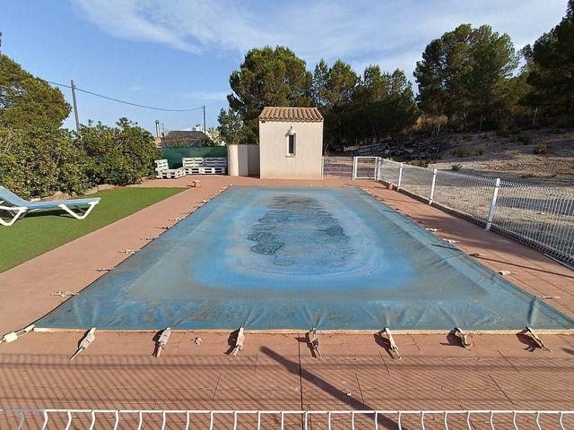 Chalet en venta en Yecla, Murcia