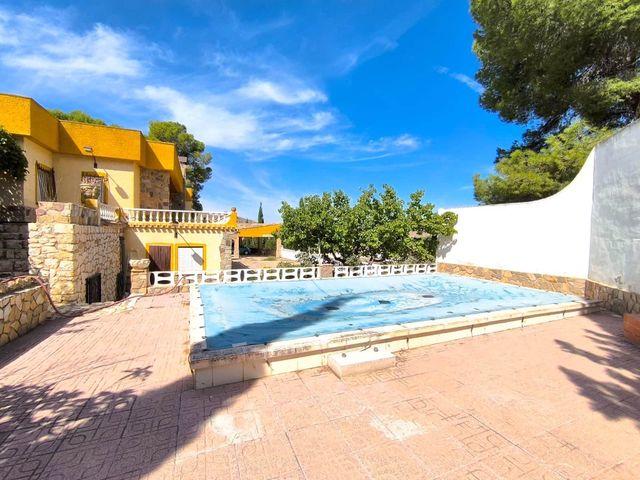 Chalet en venta en Yecla, Murcia