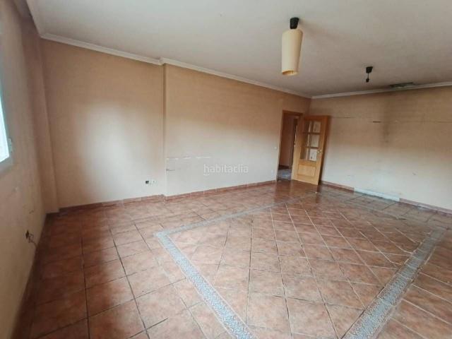 Chalet en venta en Yeles. Chalet independiente en venta, Av de los pintores, Yeles, Toledo. Chalets.